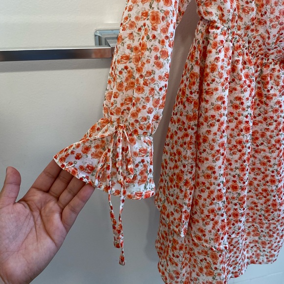 Rose printed dress - Picture 4 of 6